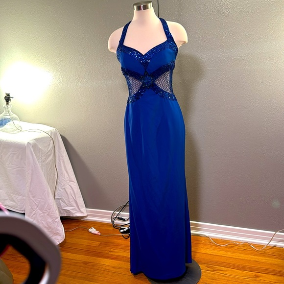 Vintage royal blue formal gown with beading and sequins - Picture 4 of 9
